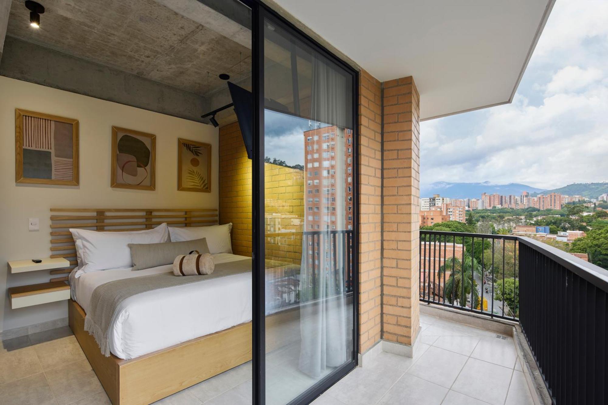30 Living Suites Medellín Esterno foto