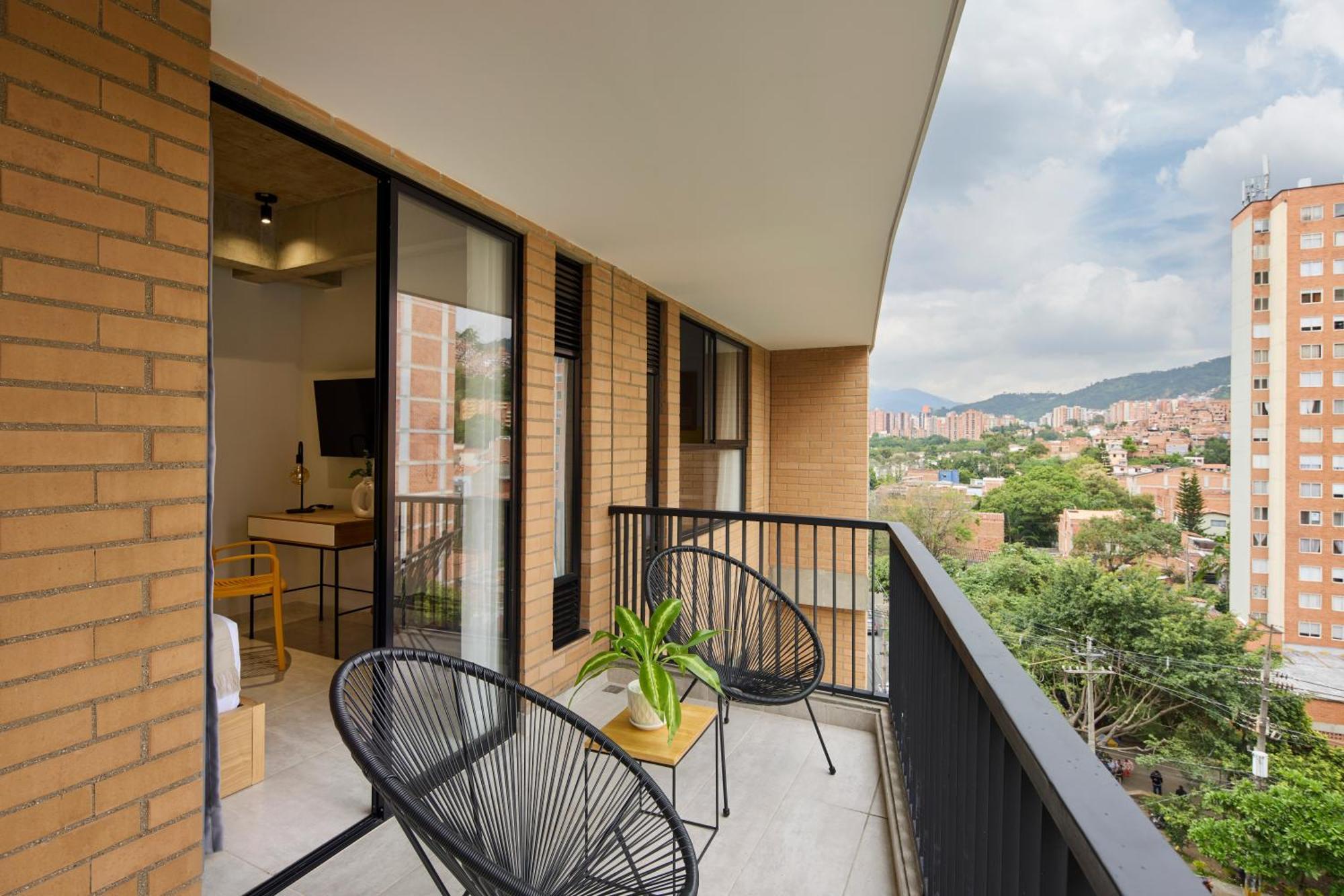 30 Living Suites Medellín Esterno foto