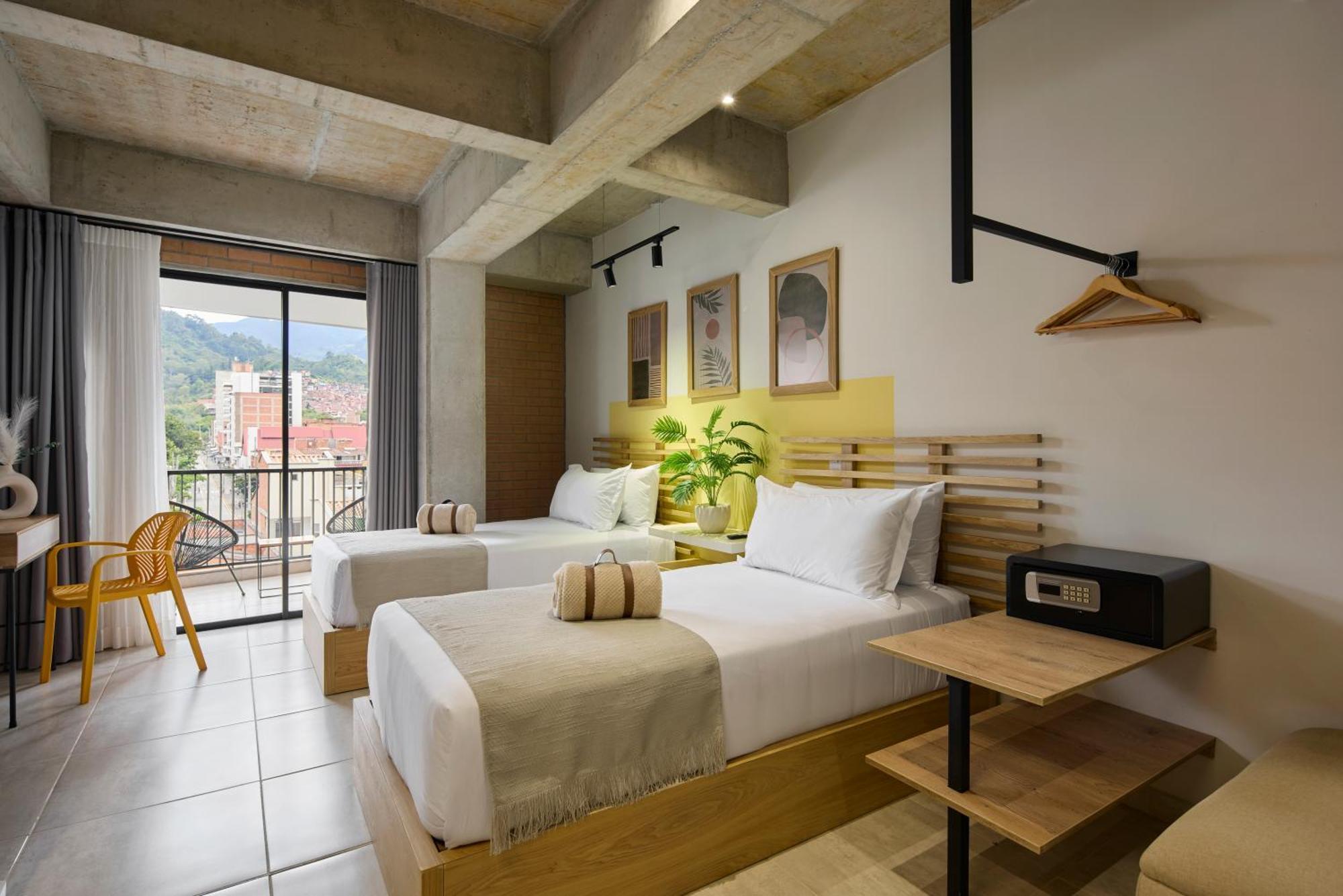 30 Living Suites Medellín Esterno foto