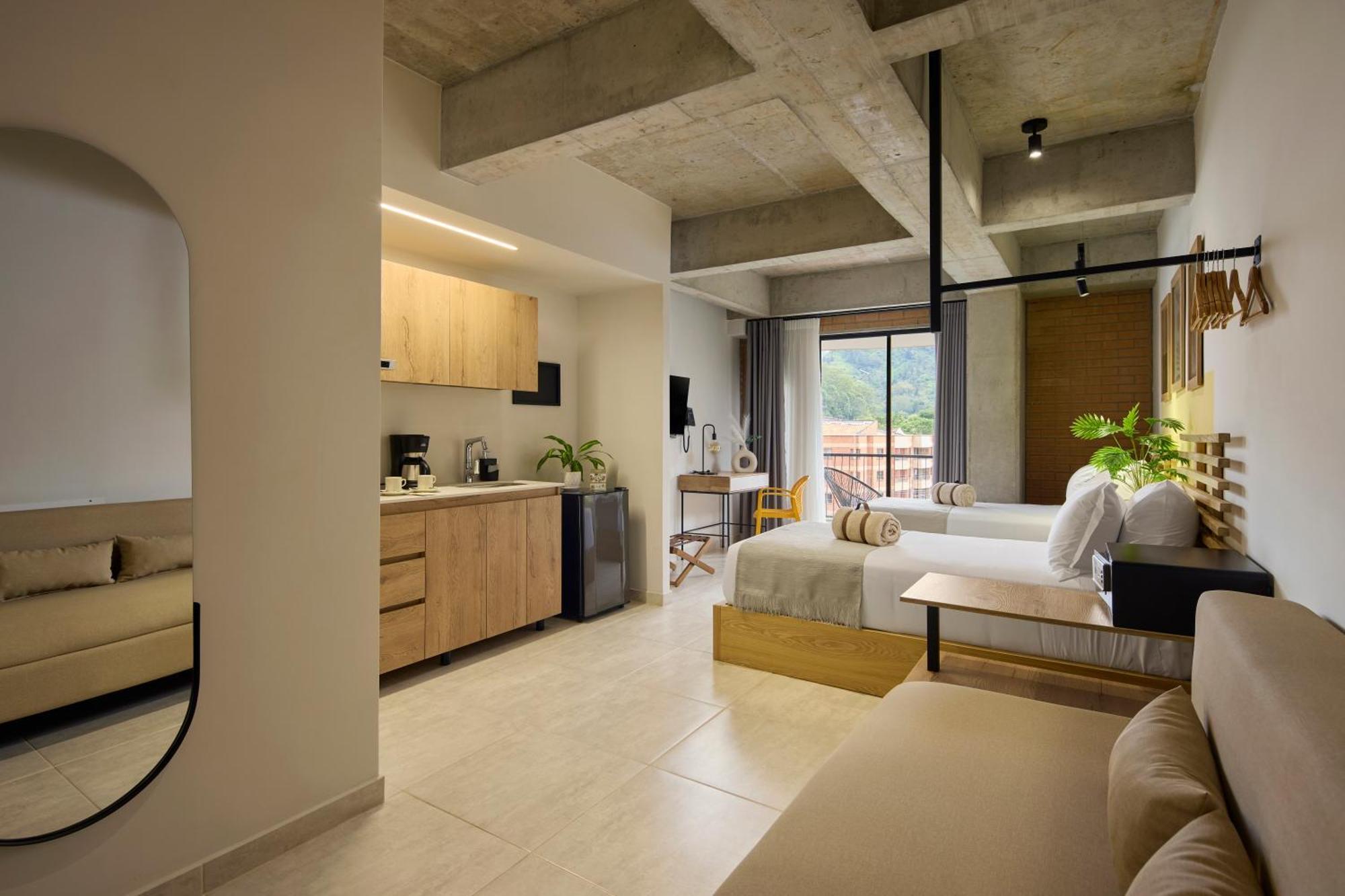 30 Living Suites Medellín Esterno foto